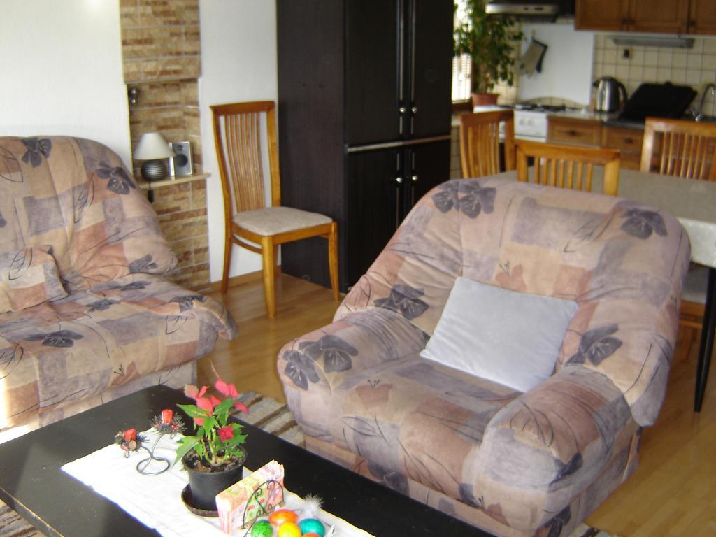 Apartament 'by The Lake' *